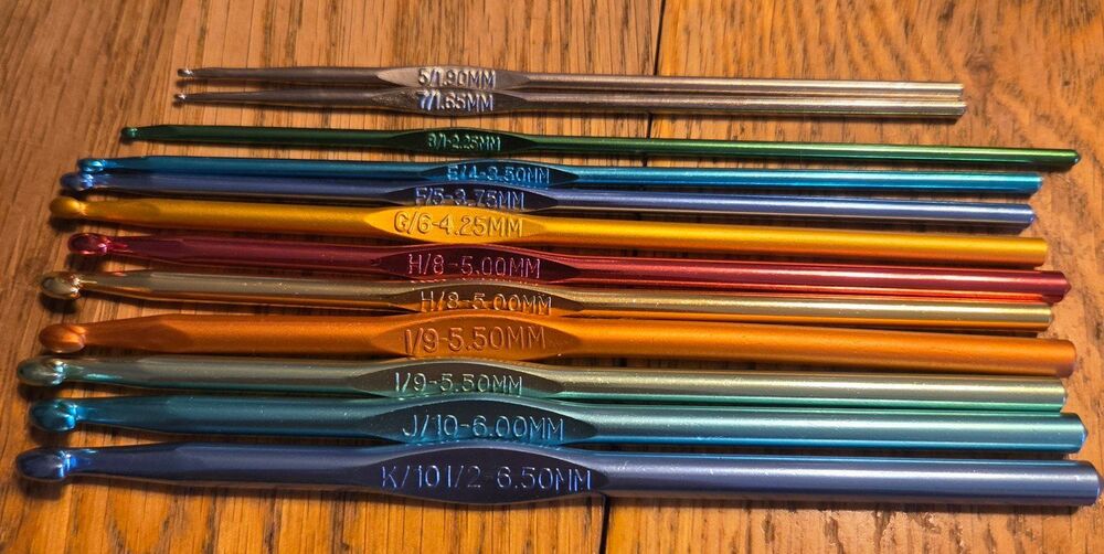 Boye crochet hook lot of 12